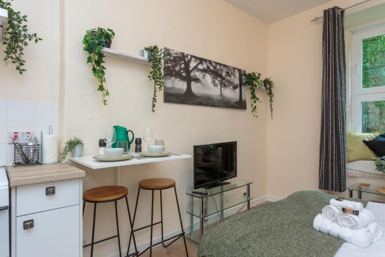 Cozy 1B Groundfloor - 8 Minute From City Centre Edinburgh Exterior foto